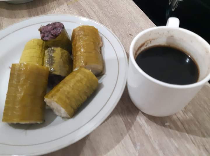 Piong Nasi Khas Toraja 1 (lampa)