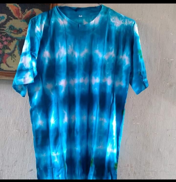 Kaos jumputan