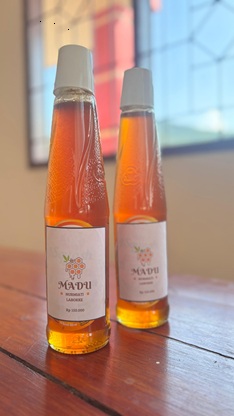 Madu Trigona Padang Sappa